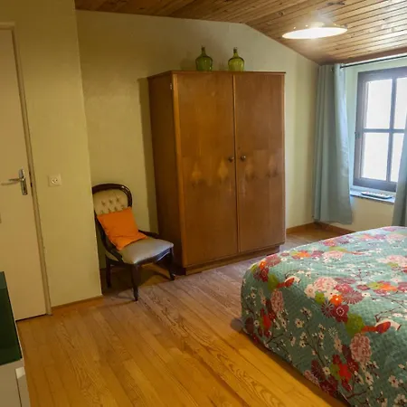 Au Pont Guest house *